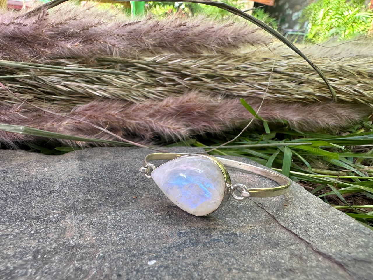 מון סטון Lana צמיד