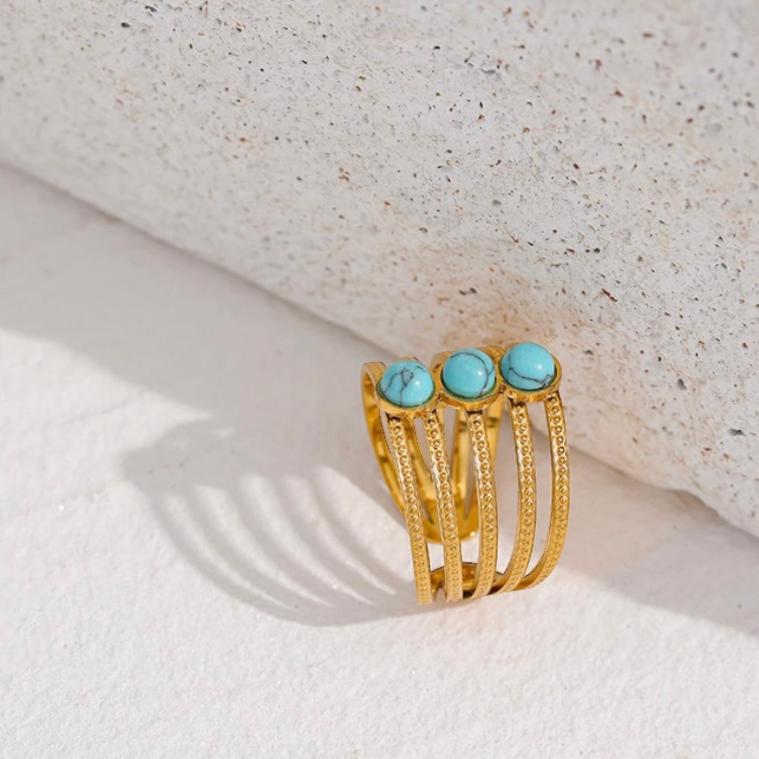 טבעת שלושת האבנים