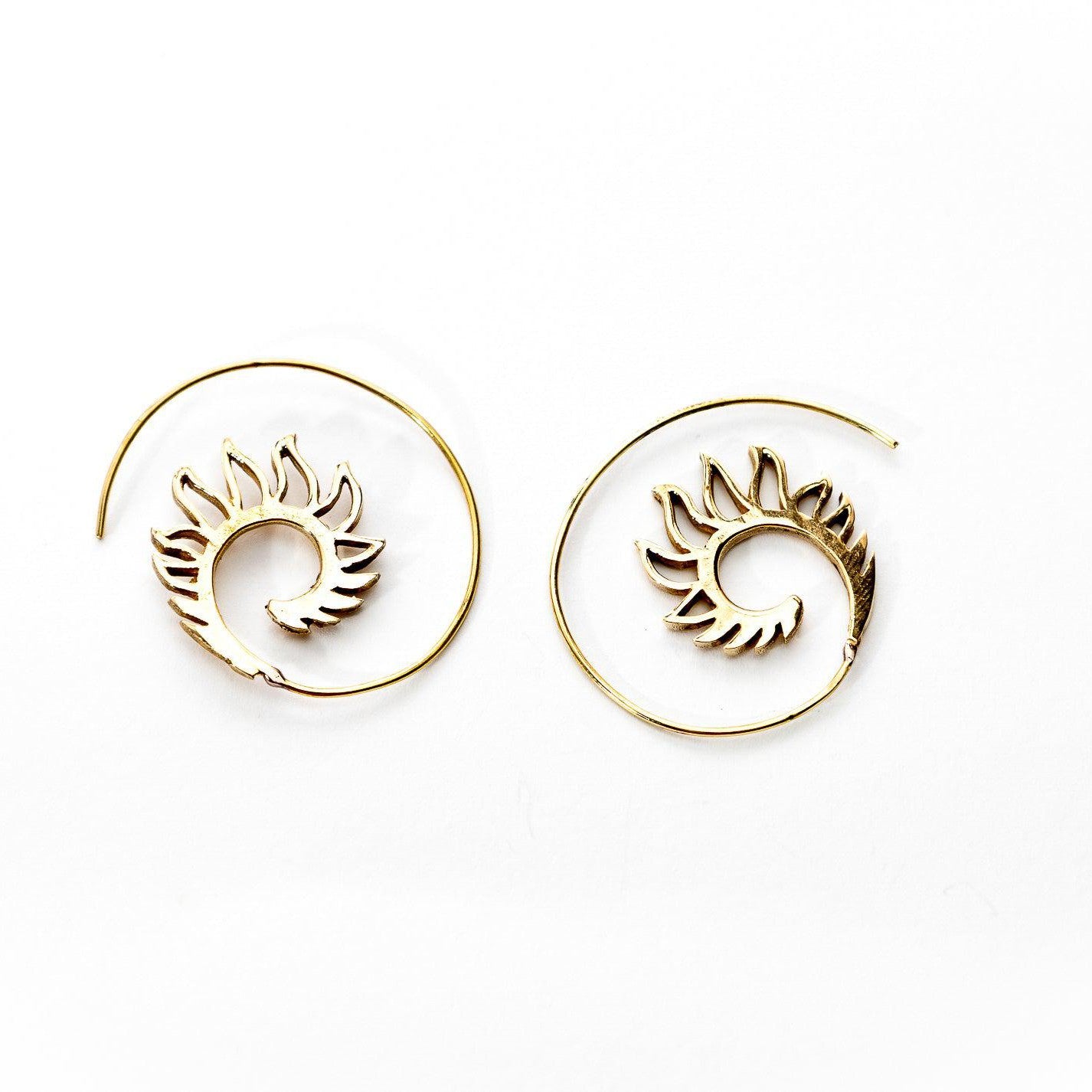 עגילי ספירלה אש