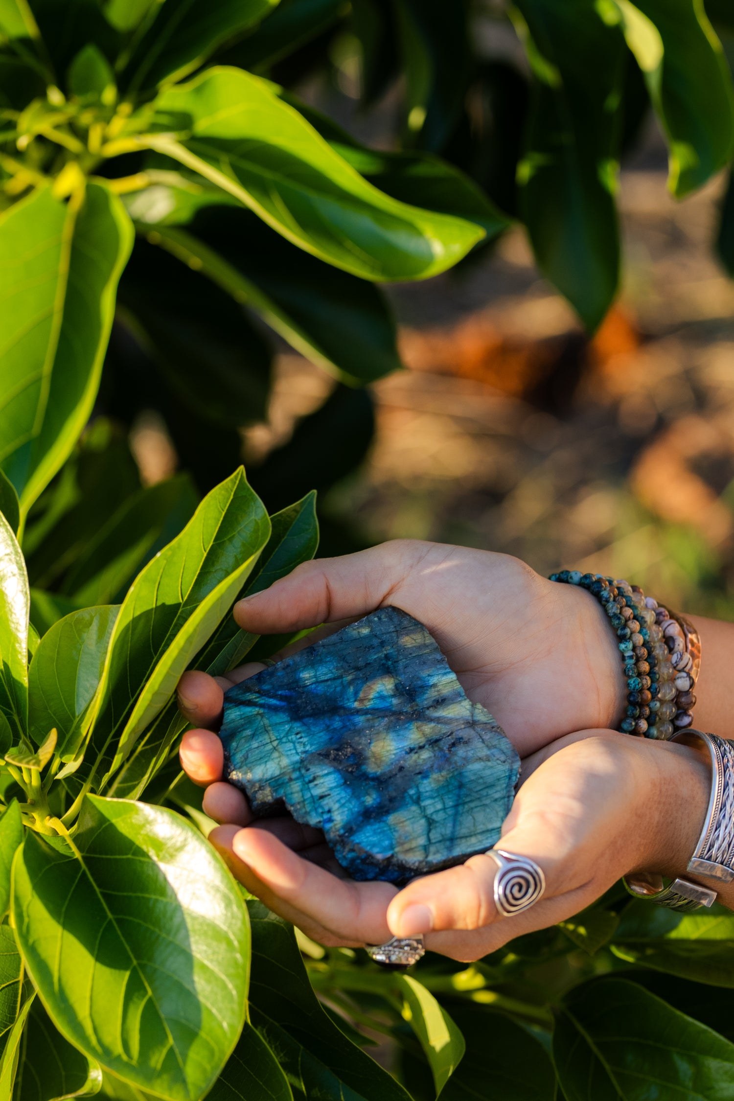 קריסטל לברדורייט גדול