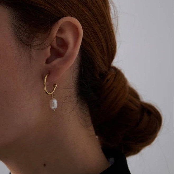 עגילי פנינה חצי חישוק