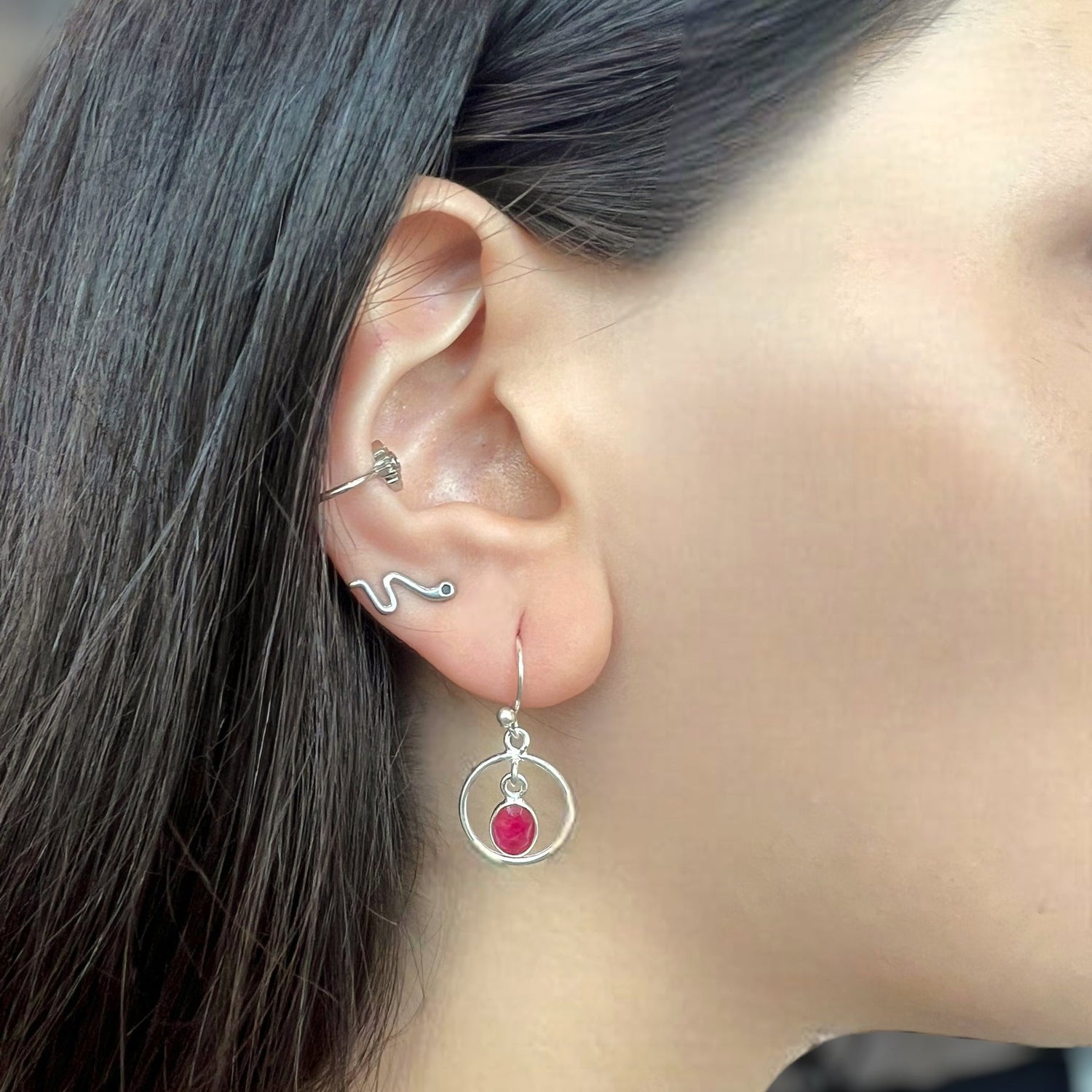 עגילי חישוק רובי