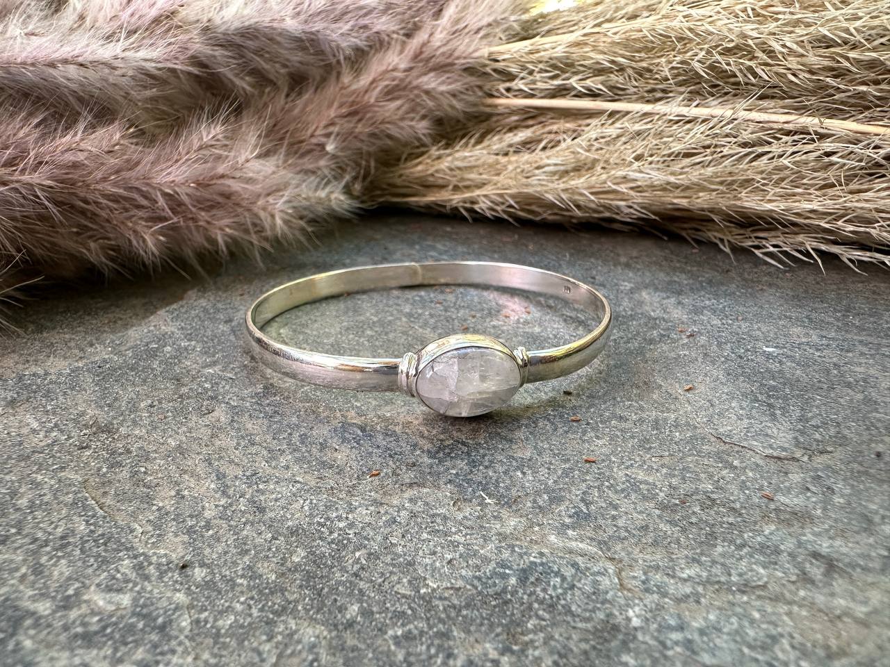 צמיד כסף קשיח מון סטון