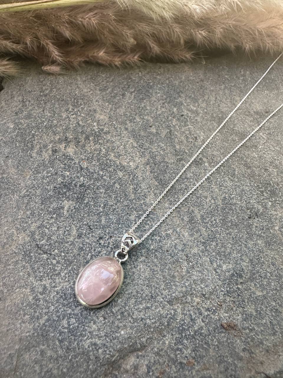 שרשת רוז קוורץ Oval