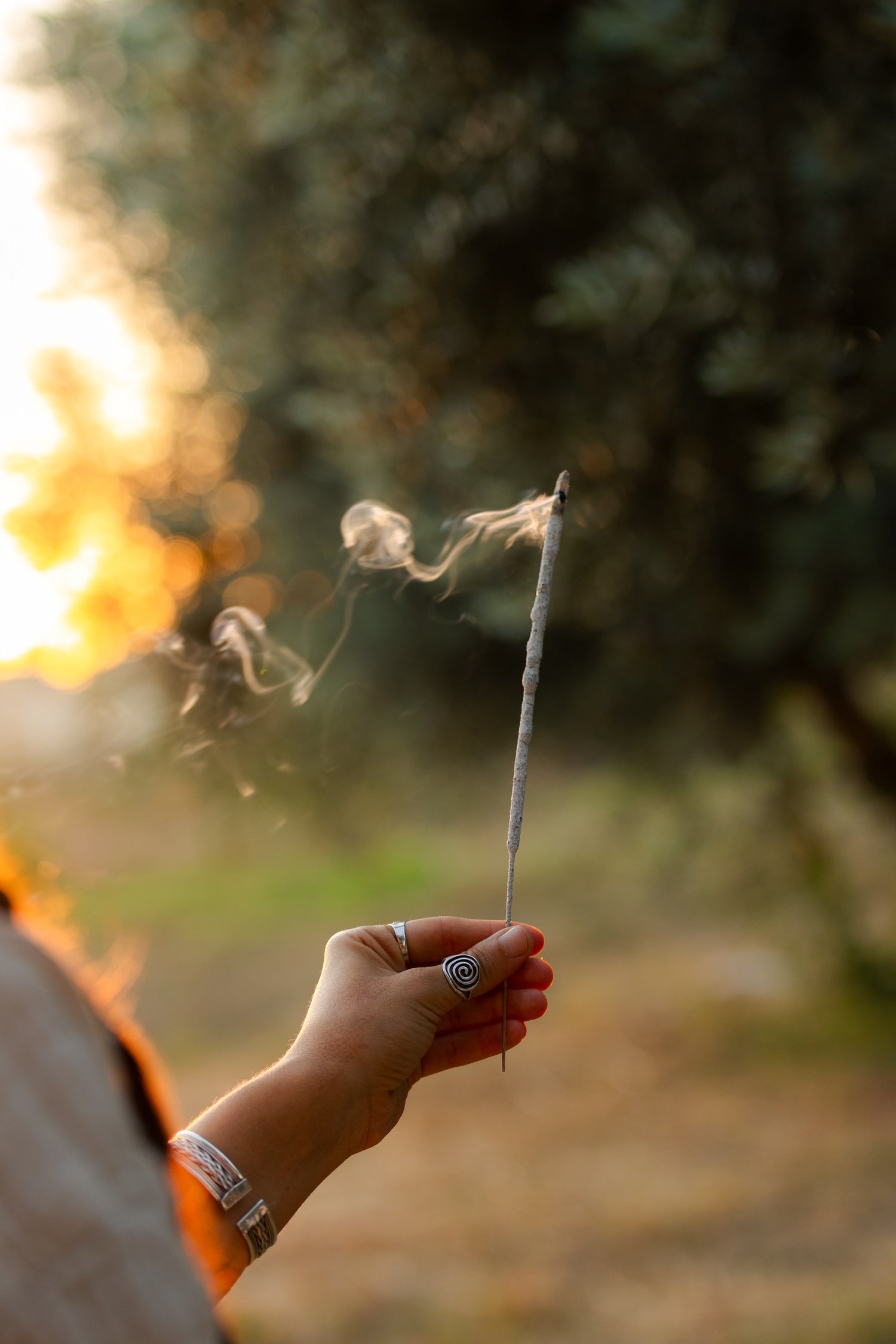 קופל לבן לטיהור קטורת