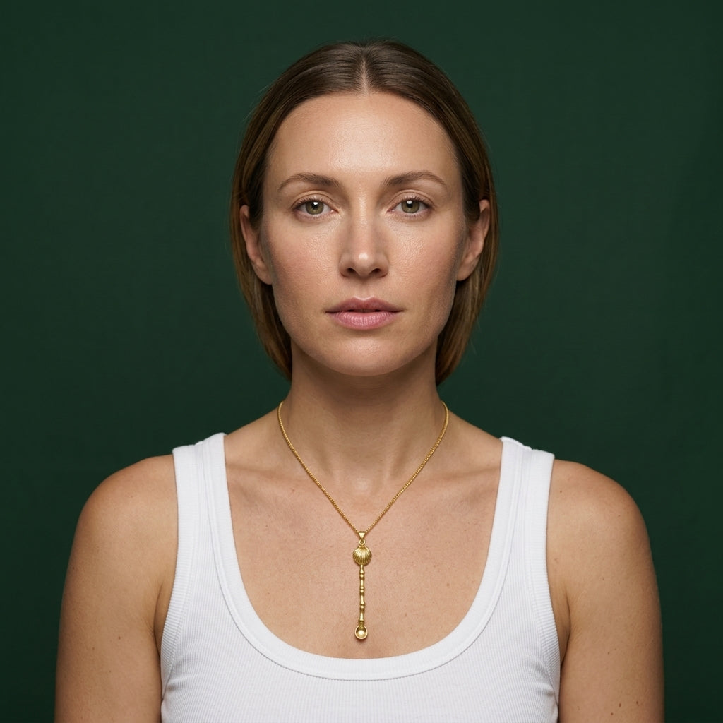 שרשרת עם תליון באמפי כפית דגם צדפה