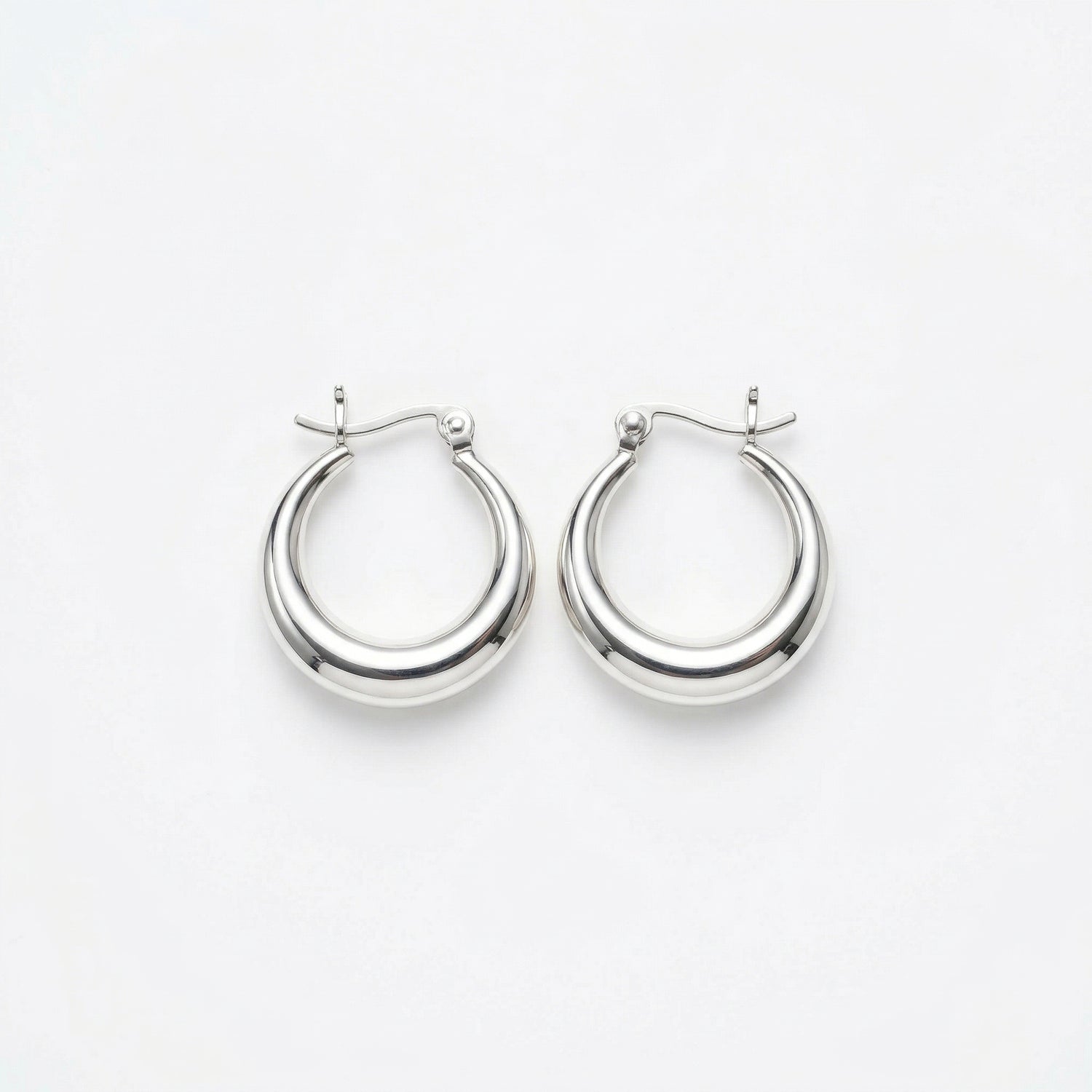 חישוקי כסף קטנים