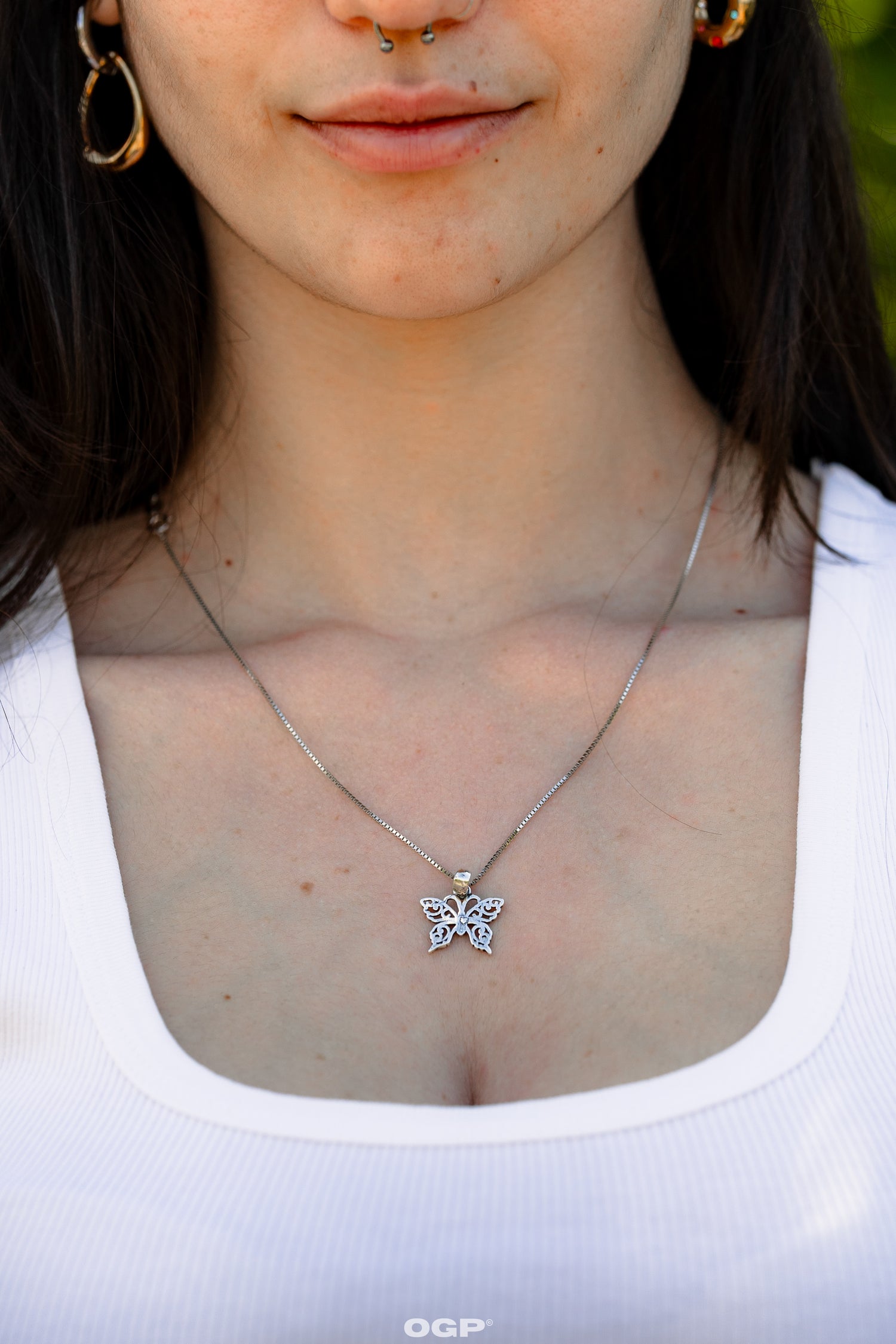 שרשרת עם תליון פרפר