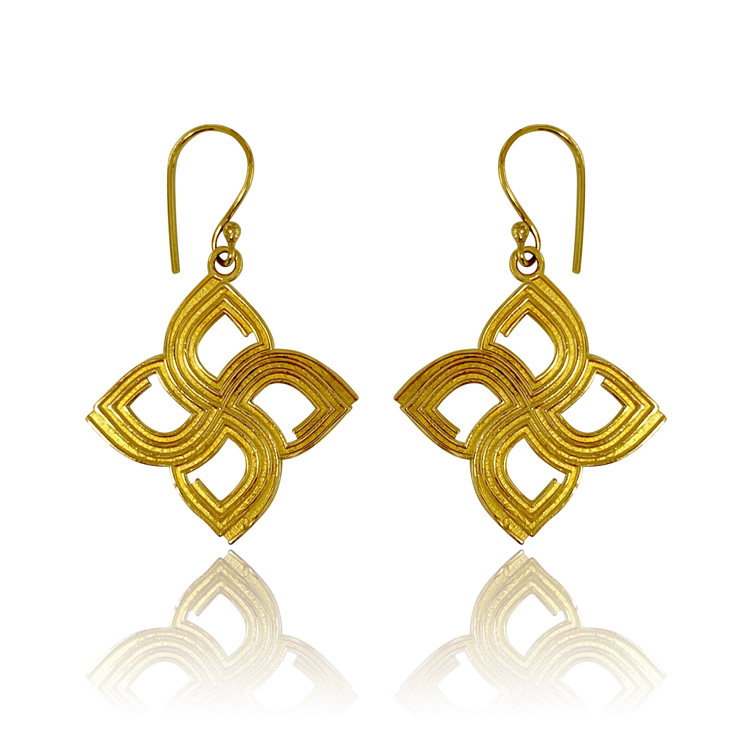 עגילי חוויה