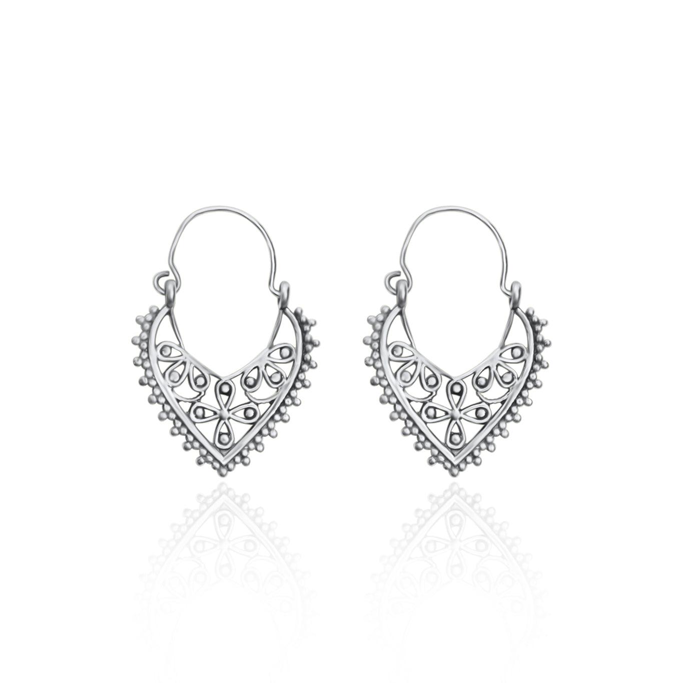 עגילי לאקשמי