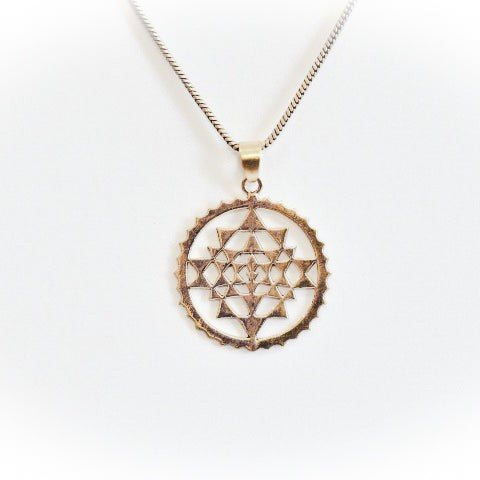 תליון סרי יאנטרה