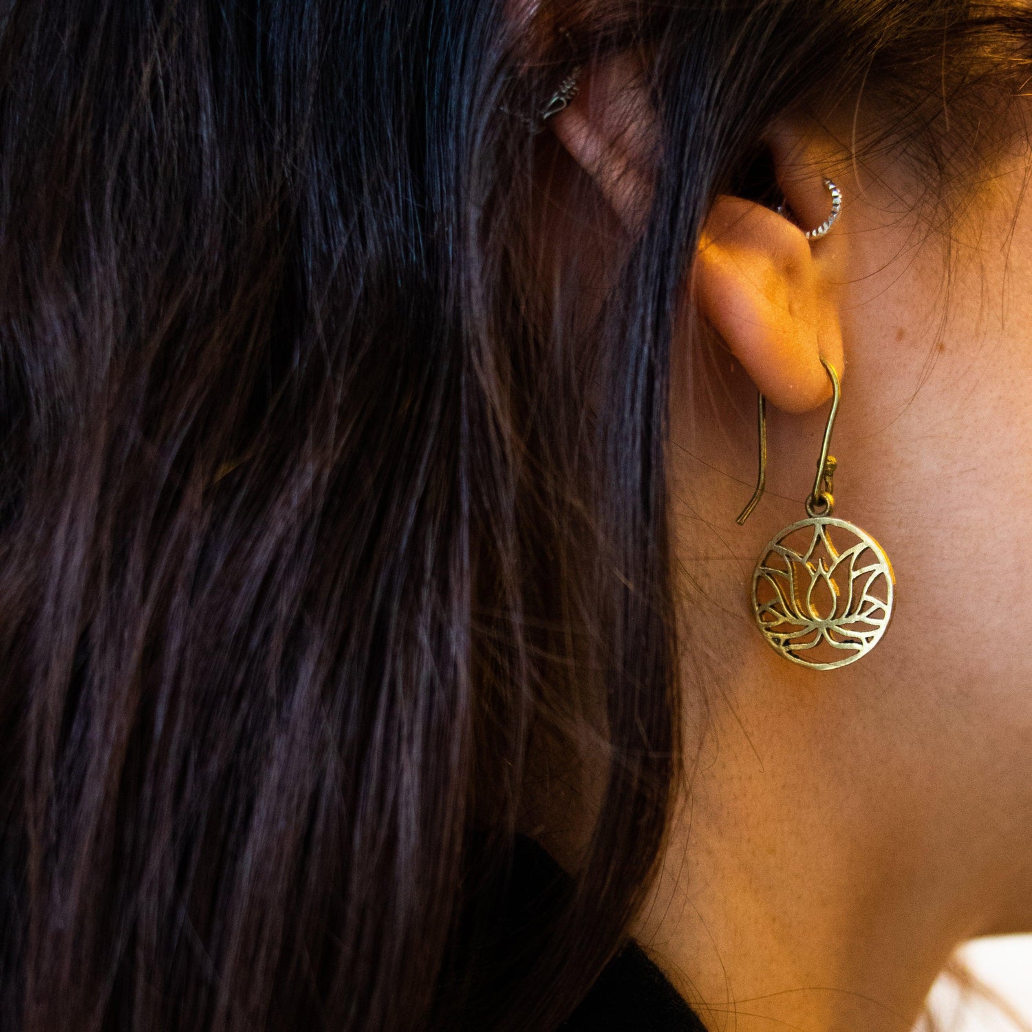 עגילי לוטוס