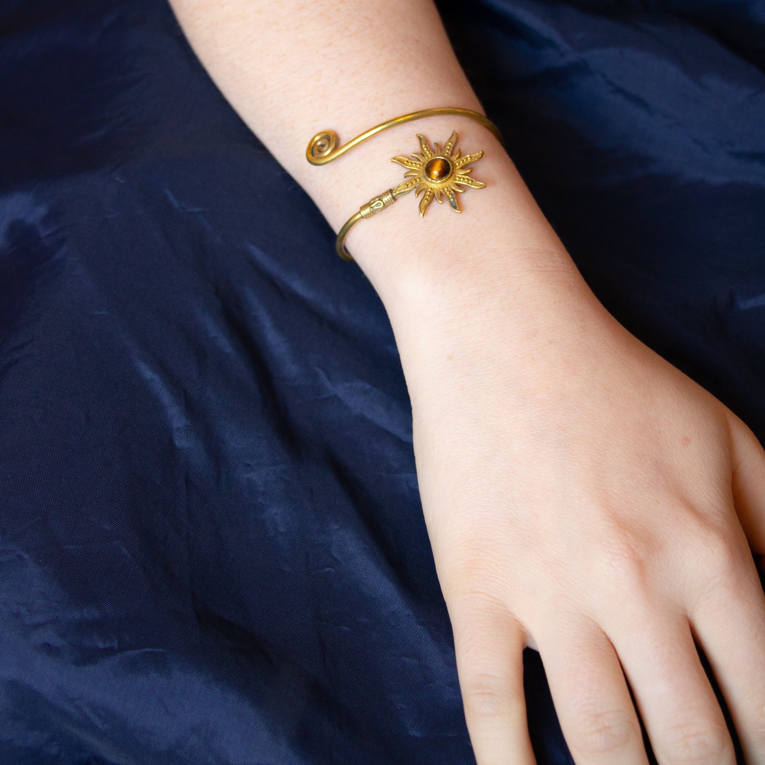 צמיד שמש טרייבל