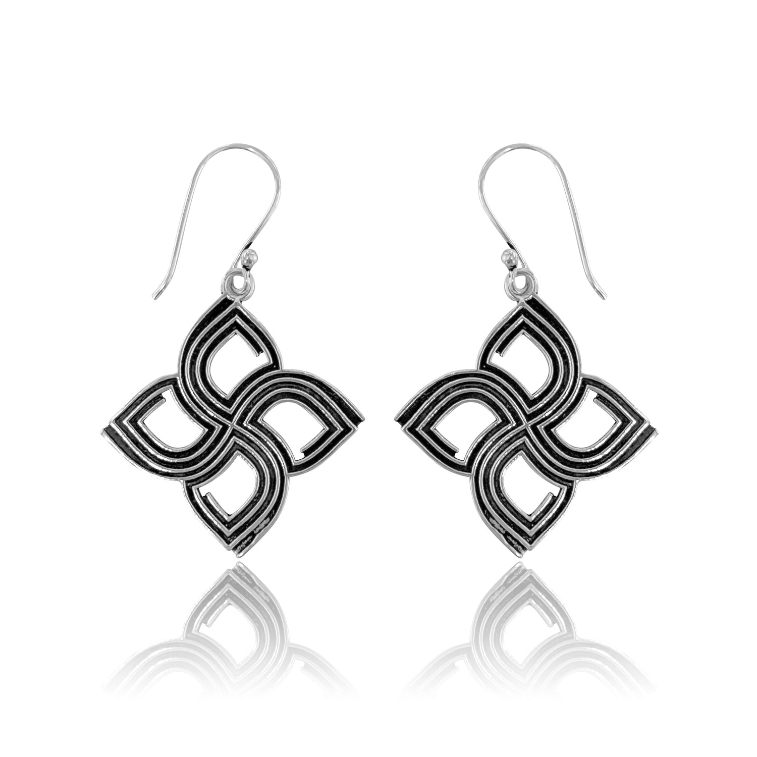 עגילי חוויה